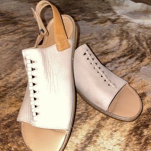 NEW Clark’s Leather Sandals